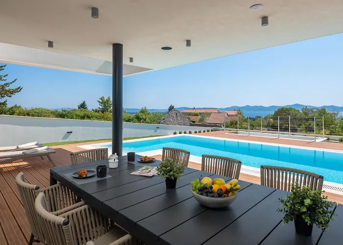 וילה Calvi Zadarvillas
