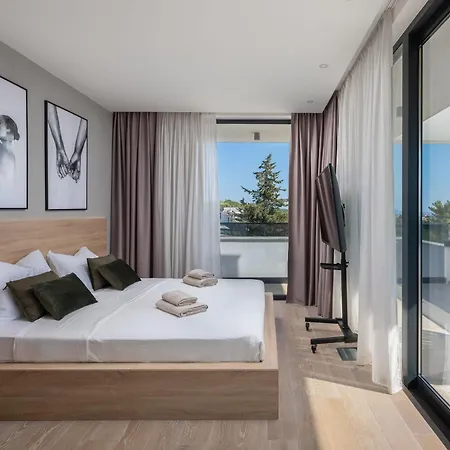 Calvi Zadarvillas * Diklo