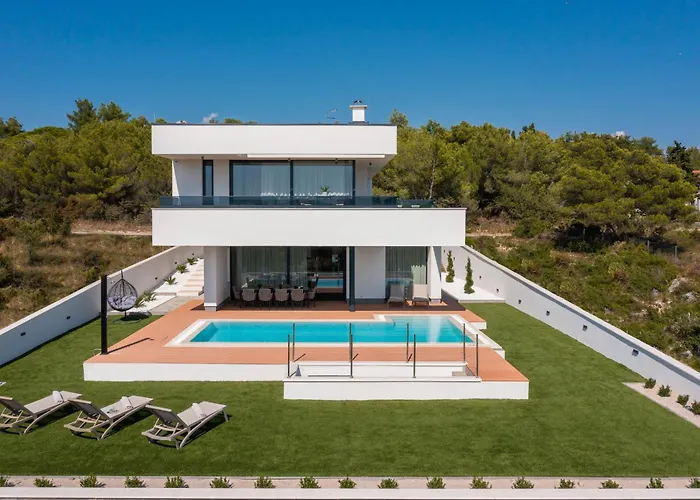 Calvi Zadarvillas Vila